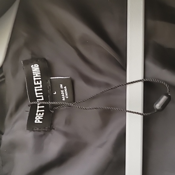 Pretty Little Thing Black Faux Leather Elastic Hem Bubble Puffer Coat, Size L - Picture 6 of 11